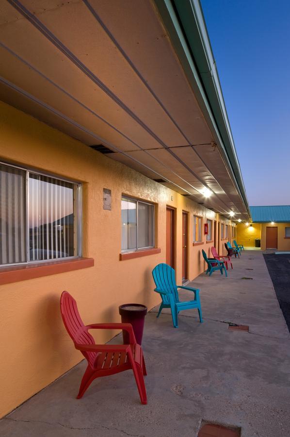 Sunset Motel Moriarty Luaran gambar